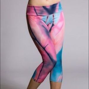 Onzie Pink Tie Dye Crop Leggings